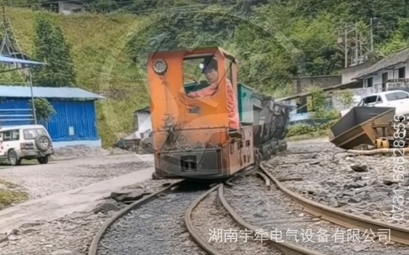 5噸防爆蓄電池電機車煤礦運行視頻.jpg